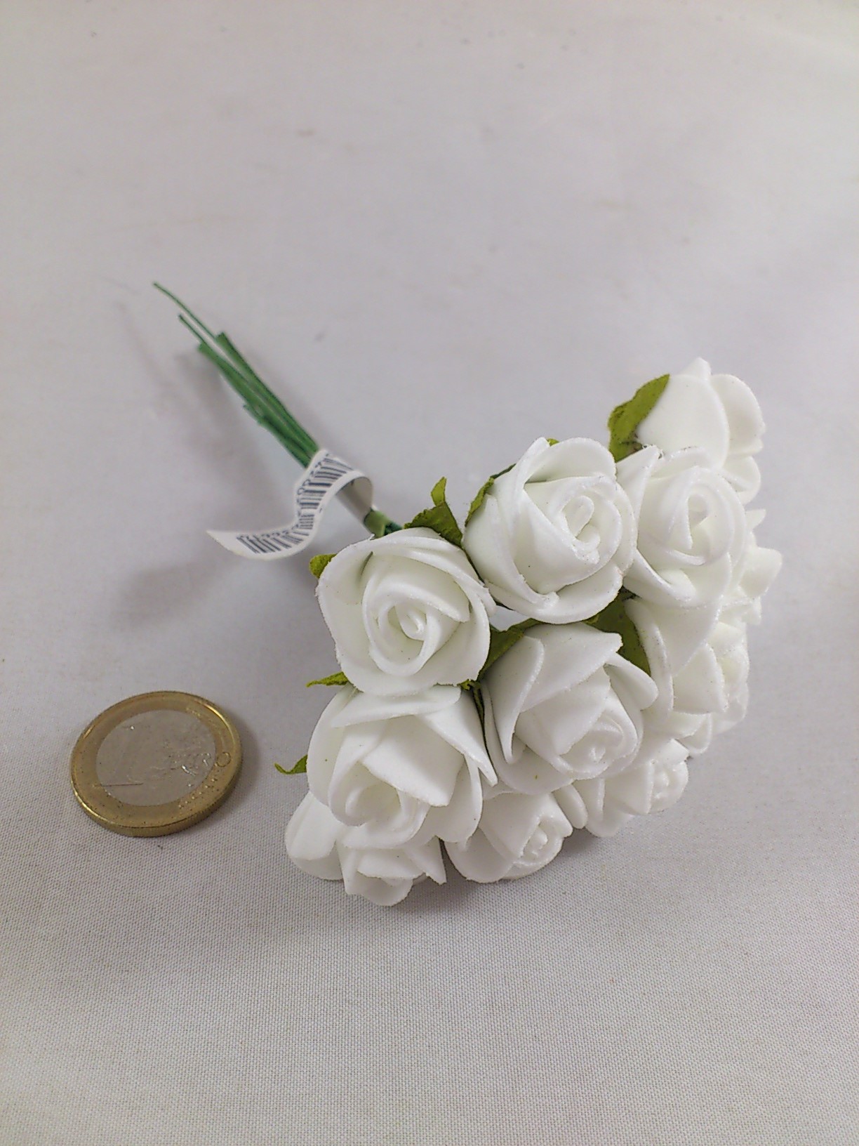 Foam mini rose 2 cm white (12 p.)
